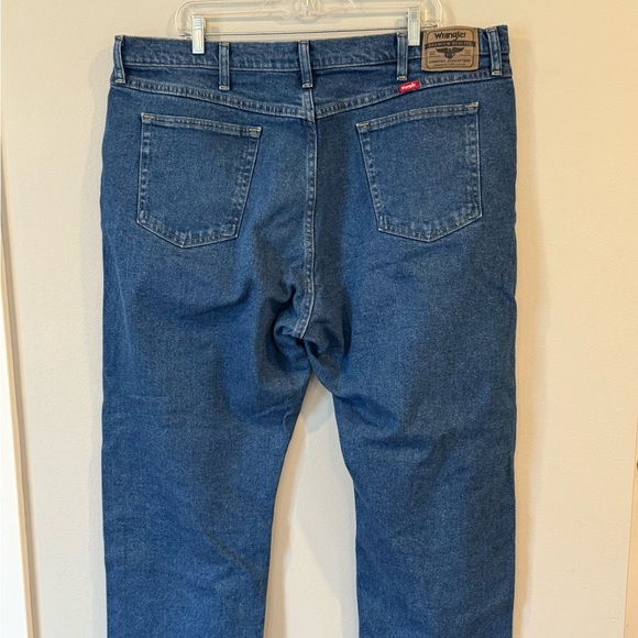 Wrangler Jeans Men's 40x29 Blue 1097FXVMD Relaxed Fit Medium Wash Denim - Picture 3 of 7